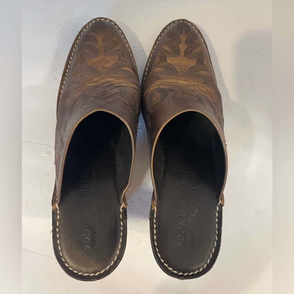 Donald J Pliner Bronze Brown Leather Heeled Mules Clogs size 7 - Picture 9 of 11